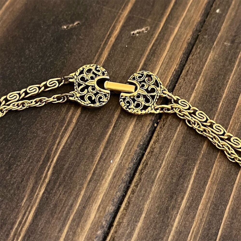 VTG Gold Tone Maltese Cross Medallion Double Byzantine Chain Locket Necklace - Picture 3 of 9